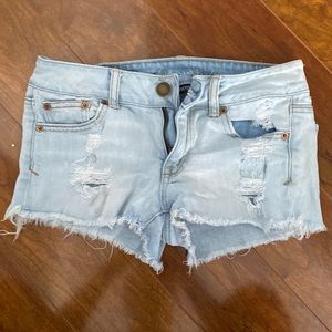 American Eagle Size 2 Light Jean Shorts LIKE NEW